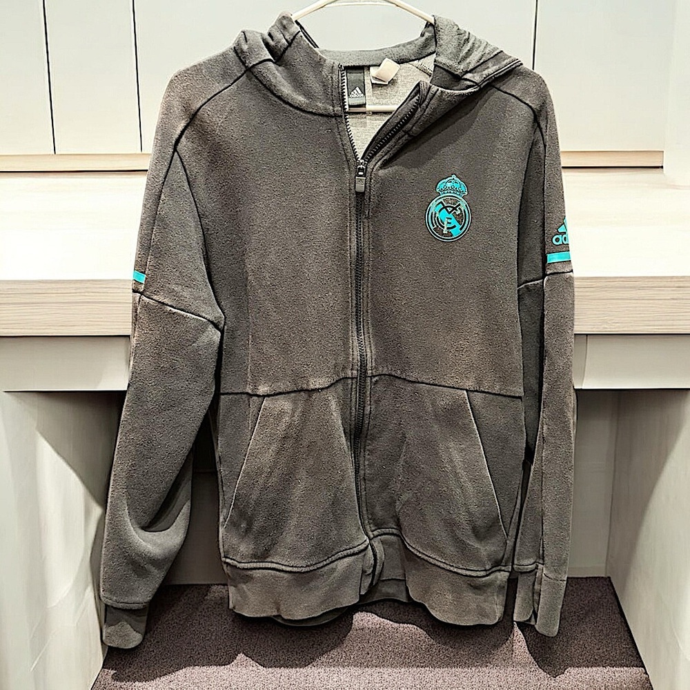 90sadidas Gray Hoodie with Teal Accents